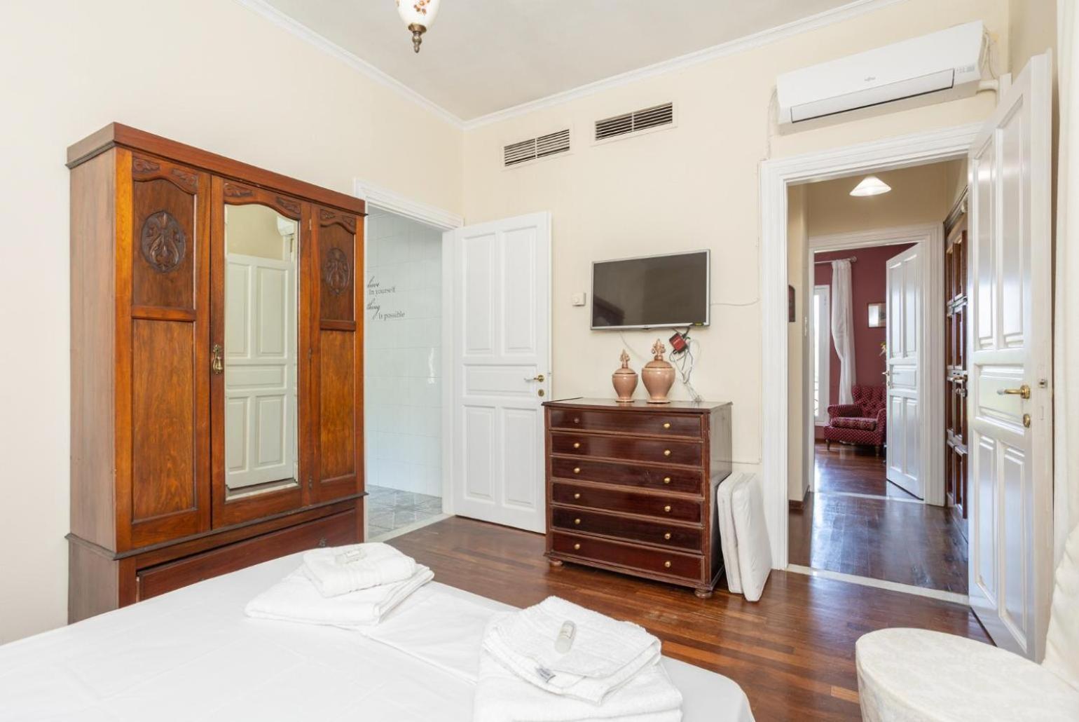 Golden Tiara Villa